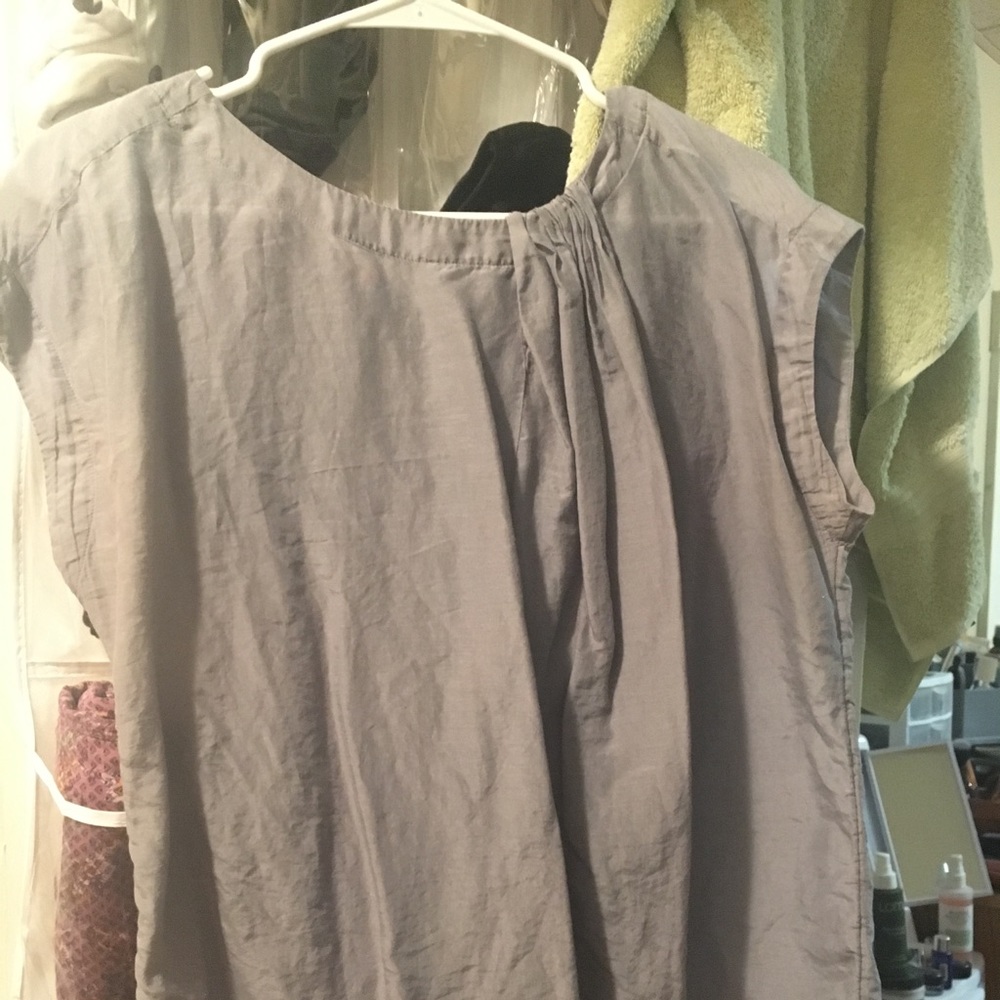 Grey Gap blouse